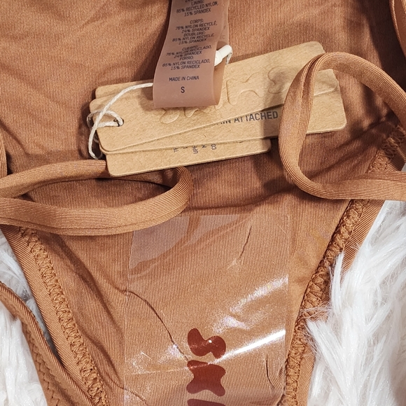 SKIMS SWIM DIPPED TIE BOTTOMS/ NWT/ALMOND/S, M - Picture 9 of 17